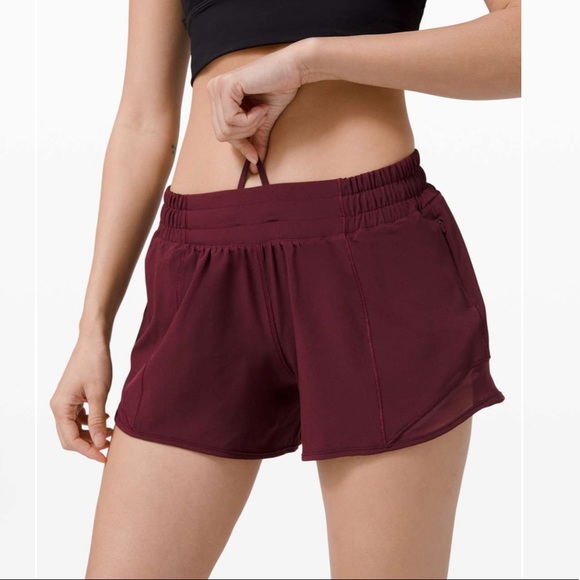 Lululemon Hotty Hot Short II *Long 4" Cassis Size 4 - Picture 2 of 11